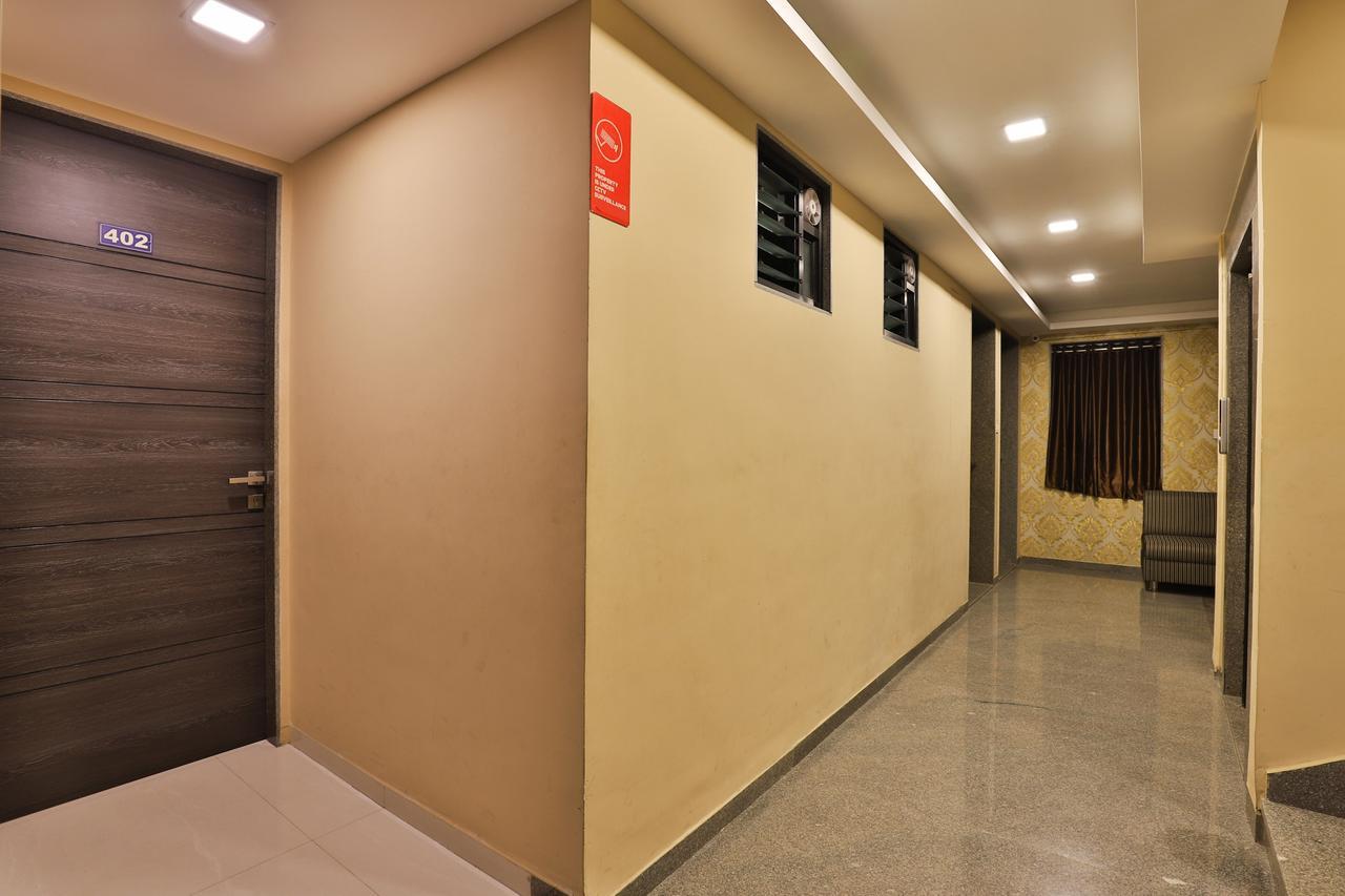 Royal Rituals Hotel Surat Ngoại thất bức ảnh