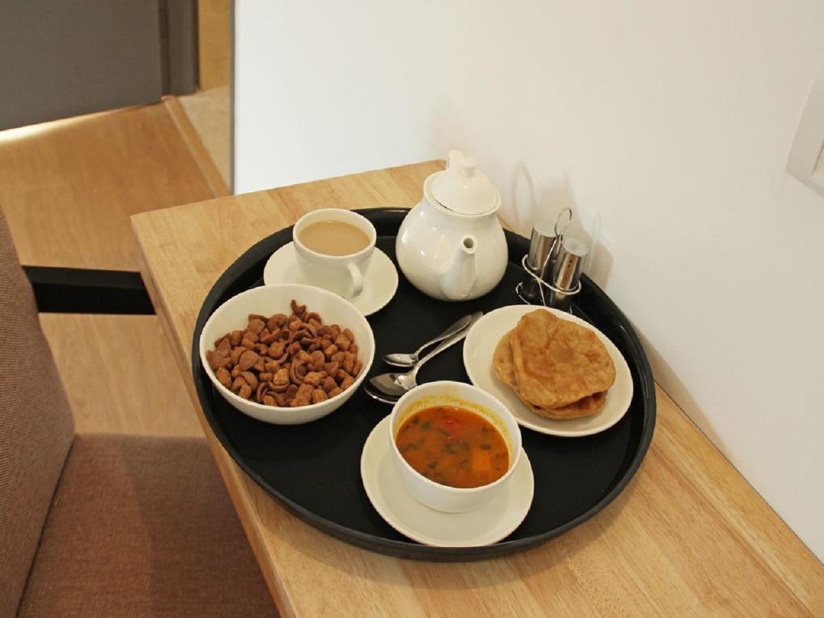 Royal Rituals Hotel Surat Ngoại thất bức ảnh